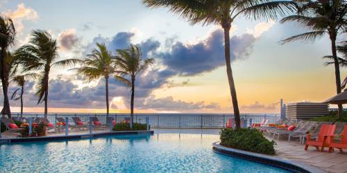 Pelican Grand Pure Spa Resort pool