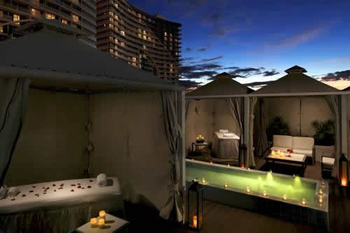 hilton-fort-lauderdale-beach-resort-spa-cabanas