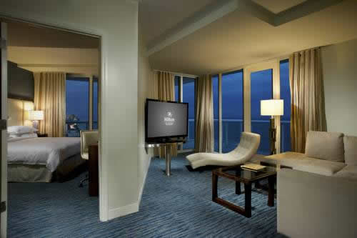 hilton-fort-lauderdale-beach-resort-suite