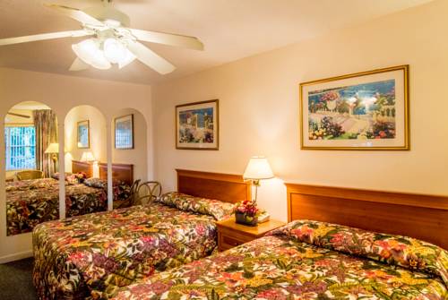 shore-haven-resort-inn-lauderdale-by-the-sea-bedroom